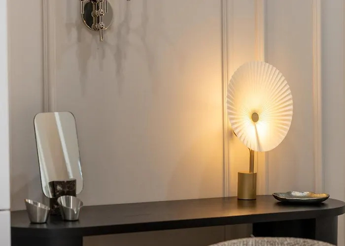 Luxury For 10 In Prime Location Apartament