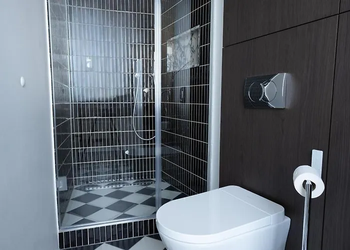 Luxury For 10 In Prime Location
